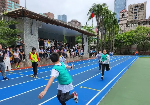 博愛國小